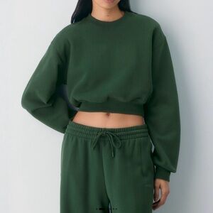 Aritzia Forest Green Sweatshirt